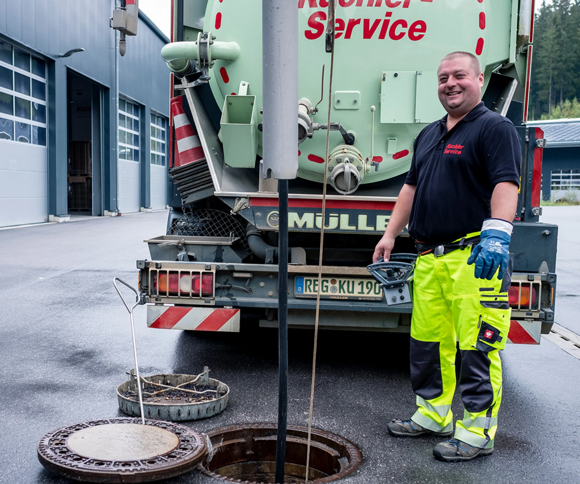 Ablauf der Kanal und Rohrreinigung in Loiching